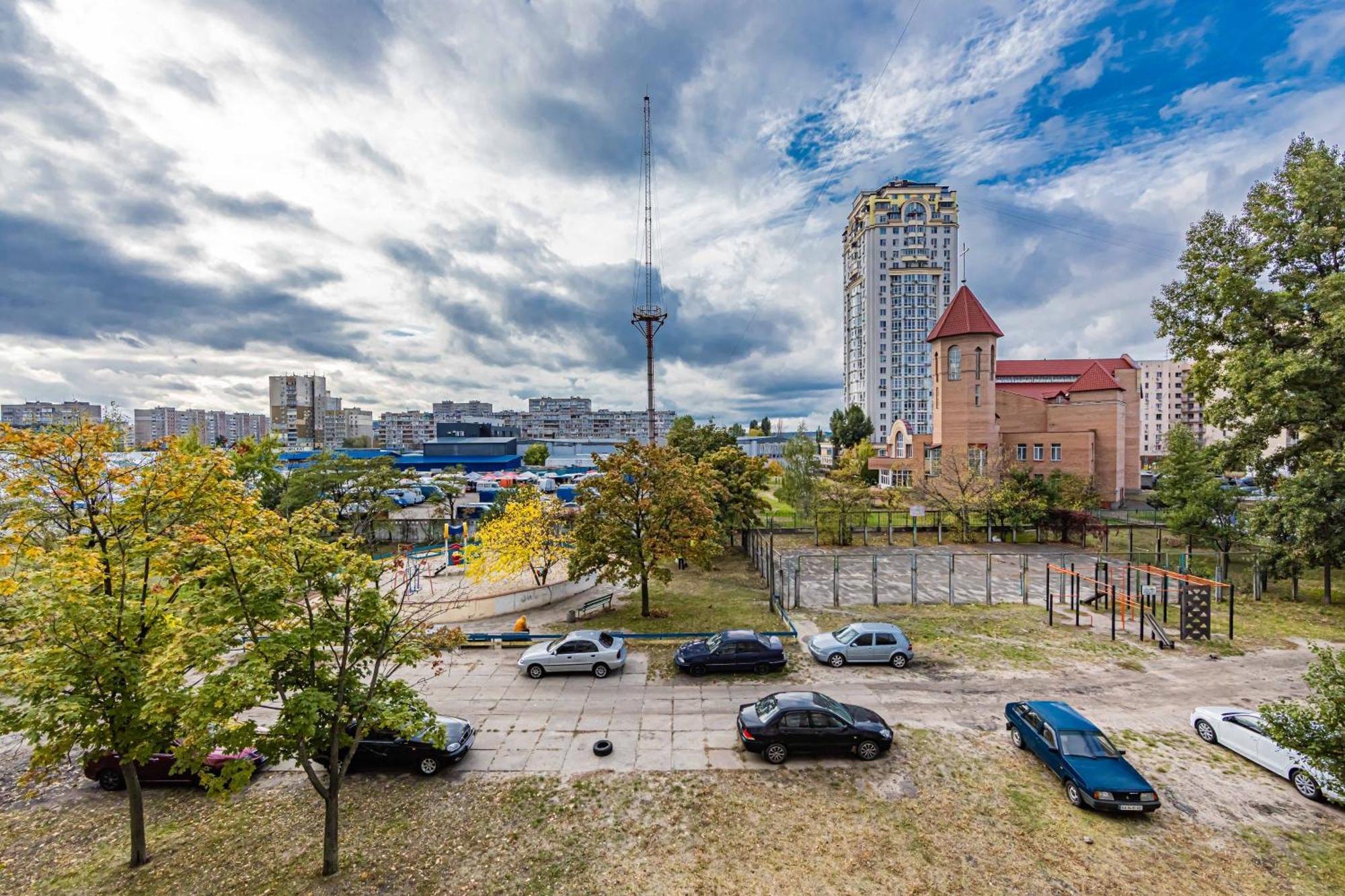 Cityapartments Kyiv Heroiv Dnipra Bagian luar foto