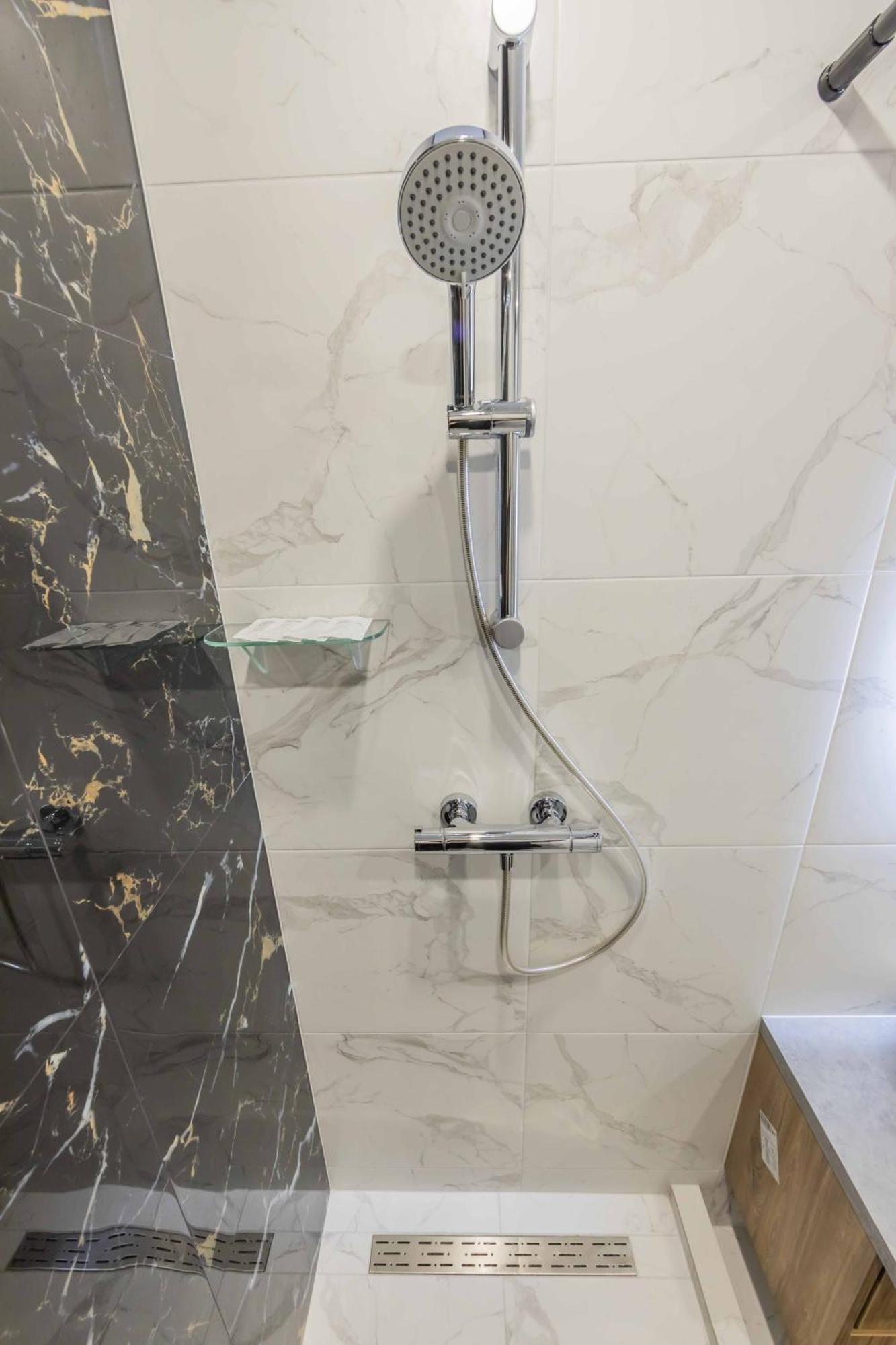 Cityapartments Kyiv Heroiv Dnipra Bagian luar foto